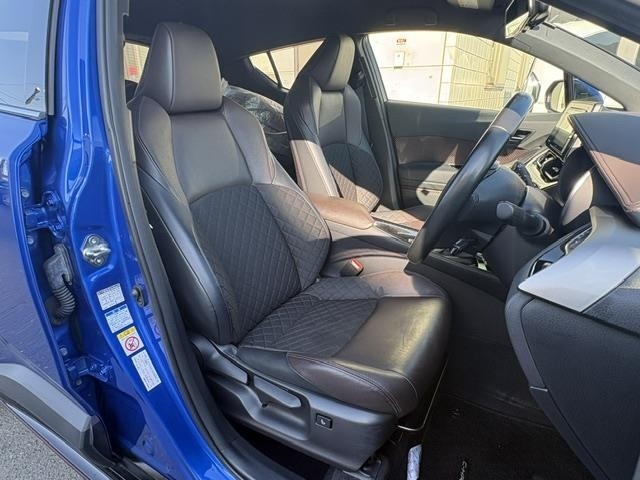 Toyota C-HR 2018 8546406-12