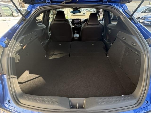 Toyota C-HR 2018 8546406-6