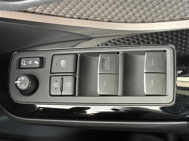 Toyota C-HR 2020 8546407-22