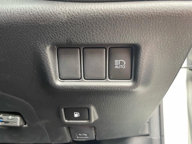 Toyota C-HR 2021 8546482-12