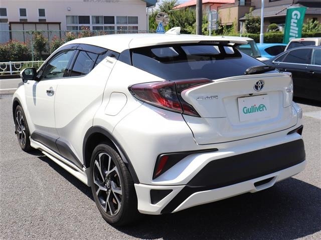 Toyota C-HR 2017 8546604-21