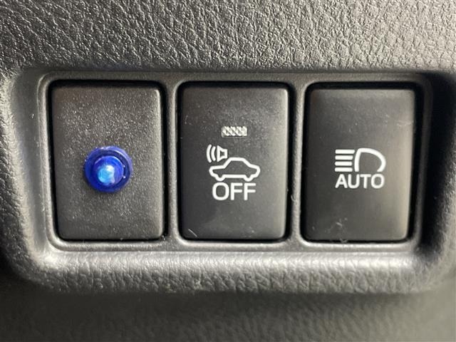 Toyota C-HR 2018 8546606-21