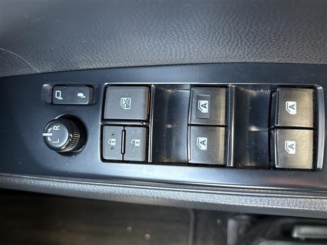 Toyota CAMRY 2017 8553603-1