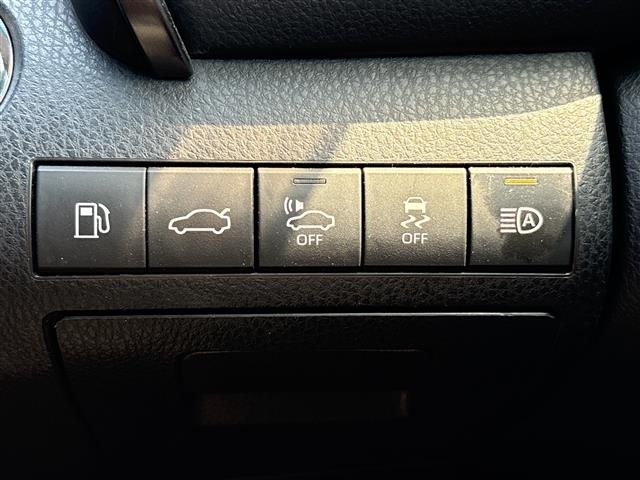 Toyota CAMRY 2017 8553603-21