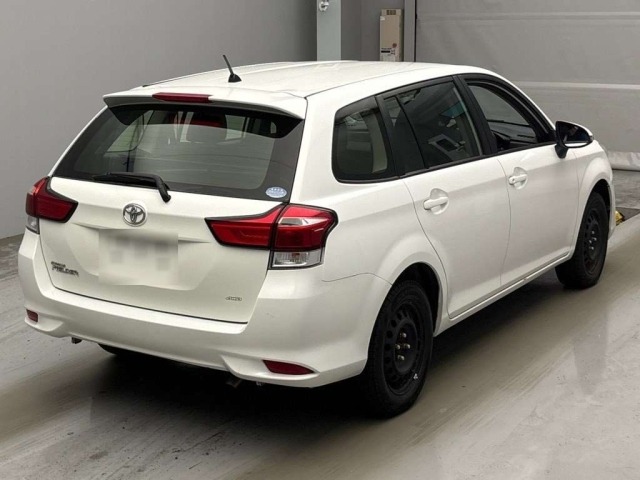 Toyota COROLLA FIELDER 2017 8556873-1
