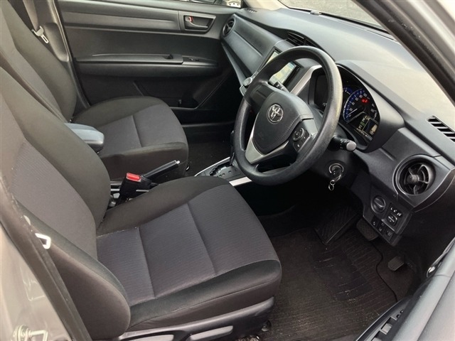 Toyota COROLLA FIELDER 2019 8556886-5