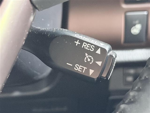 Toyota ESQUIRE 2018 8566358-17