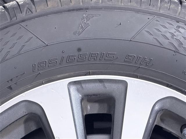 Toyota ESQUIRE 2018 8566358-5