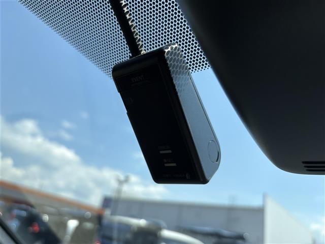 Toyota ESQUIRE 2017 8566359-10