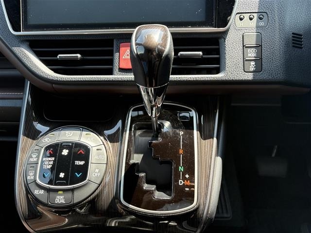 Toyota ESQUIRE 2017 8566359-21