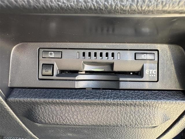 Toyota ESQUIRE 2017 8566359-9