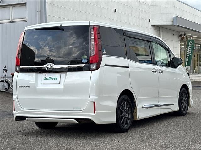 Toyota ESQUIRE 2016 8566378-1