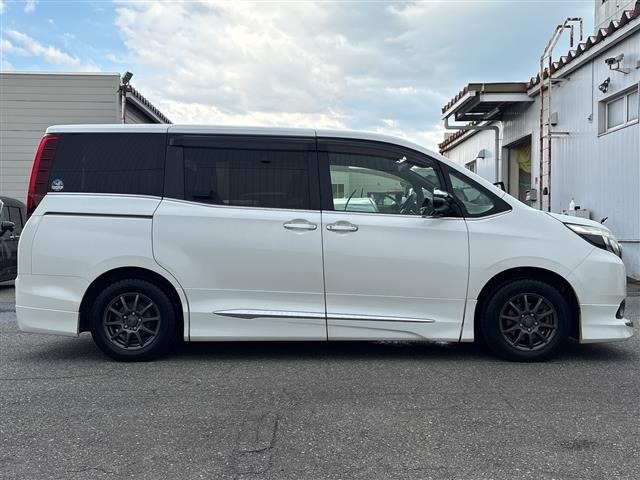 Toyota ESQUIRE 2016 8566378-3