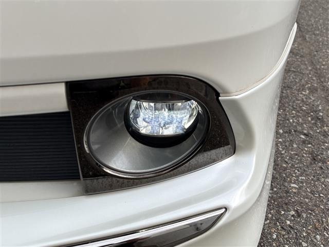 Toyota ESQUIRE 2016 8566378-9