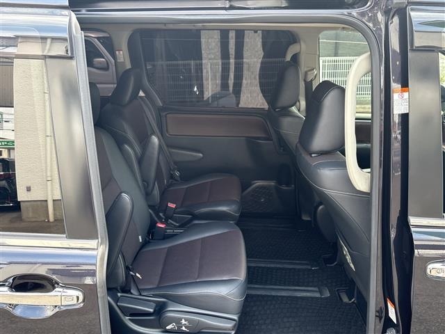 Toyota ESQUIRE 2016 8566385-11