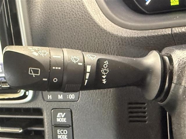 Toyota ESQUIRE 2018 8566392-5