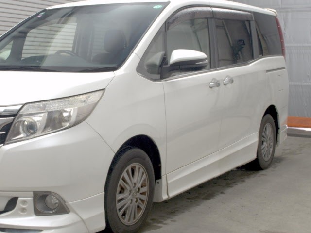 Toyota ESQUIRE 2015 8566481-4