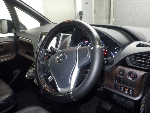Toyota ESQUIRE 2016 8566488-3