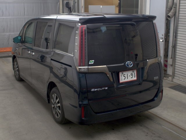 Toyota ESQUIRE 2019 8566489-1