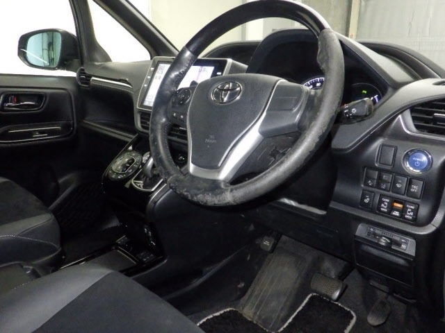 Toyota ESQUIRE 2019 8566489-3