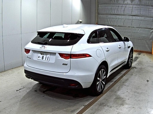 Jaguar F-PACE 2016 8554747-5