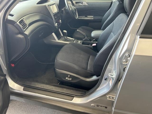 Subaru FORESTER 2011 8558653-13