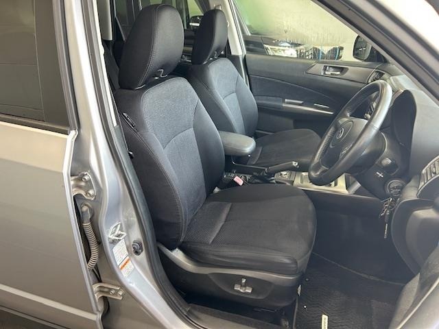 Subaru FORESTER 2011 8558653-2