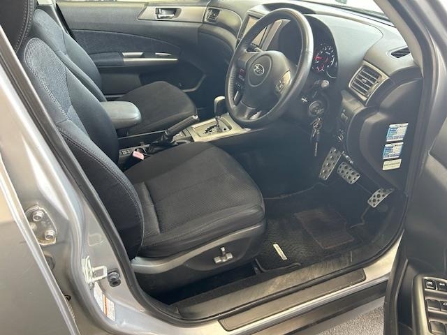 Subaru FORESTER 2011 8558653-4