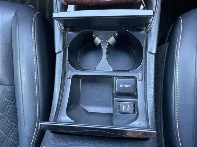 Toyota HARRIER 2017 8566271-1