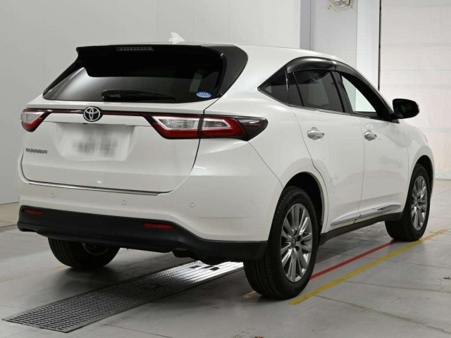 Toyota HARRIER 2017 8566440-1