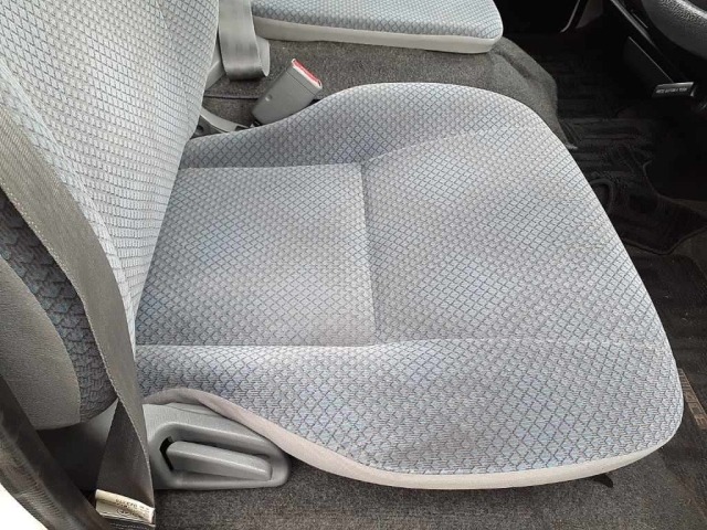 Toyota HIACE COMMUTER 2008 8561361-8