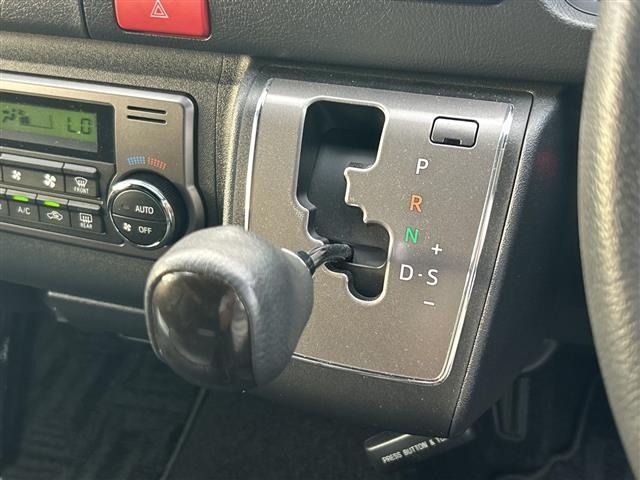 Toyota HIACE VAN 2021 8539987-11