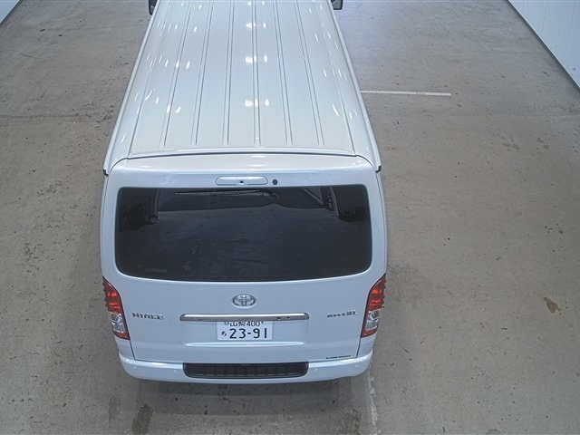 Toyota HIACE VAN 2026 8540517-3