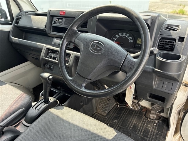 Daihatsu HIJET TRUCK 2018 8566982-3