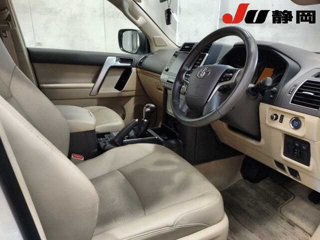 Toyota LAND CRUISER PRADO 2022 8565636-3
