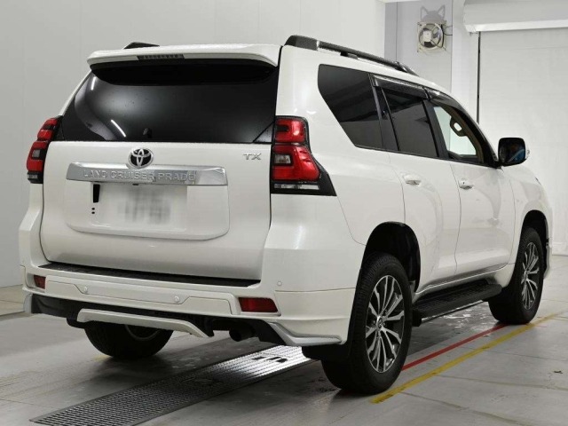 Toyota LAND CRUISER PRADO 2022 8565655-1
