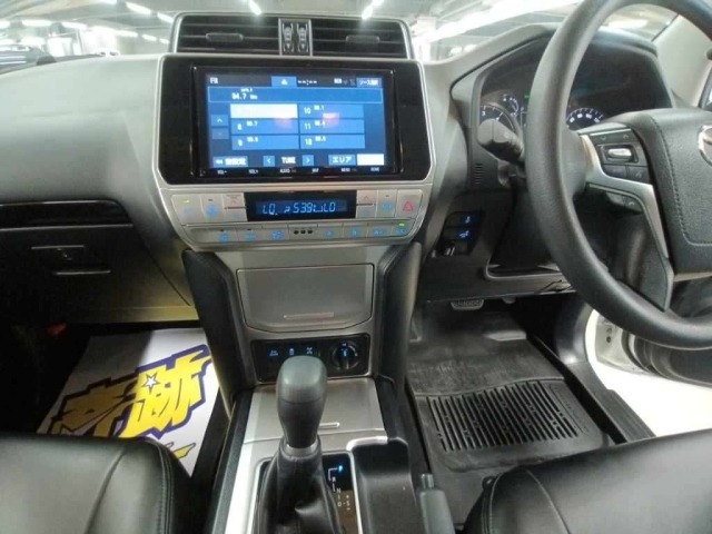 Toyota LAND CRUISER PRADO 2022 8565671-11