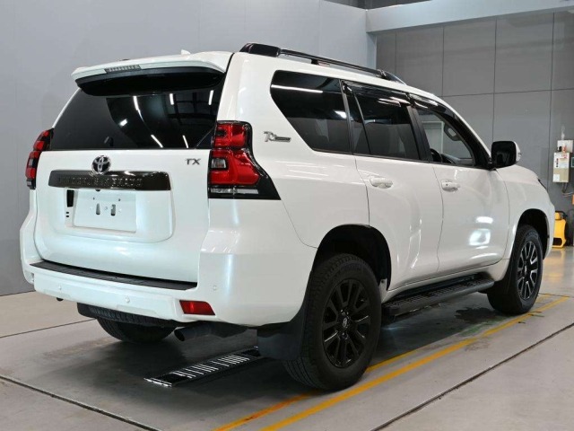 Toyota LAND CRUISER PRADO 2021 8565696-1