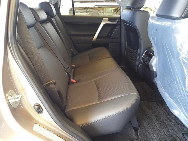 Toyota LAND CRUISER PRADO 2023 8565709-12
