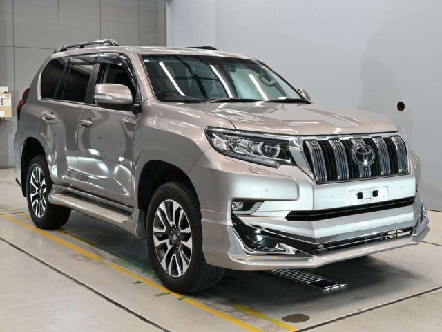 Toyota LAND CRUISER PRADO 2023 8565709-5