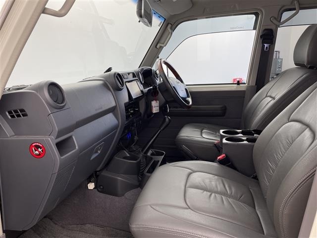 Toyota LAND CRUISER 2015 8540898-6