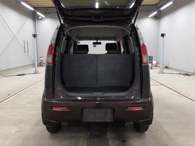 Suzuki MR WAGON 2011 8560047-11