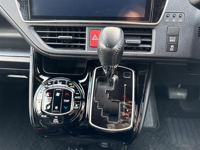 Toyota NOAH 2020 8540368-18