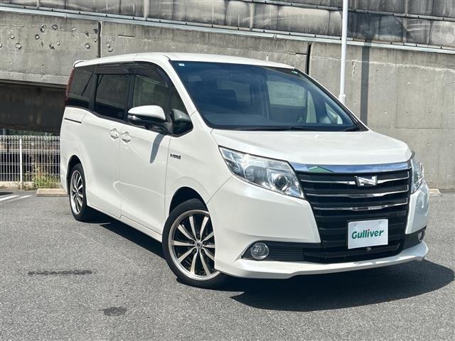 Toyota NOAH 2015 8540369-0