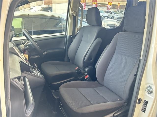 Toyota NOAH 2015 8540369-10