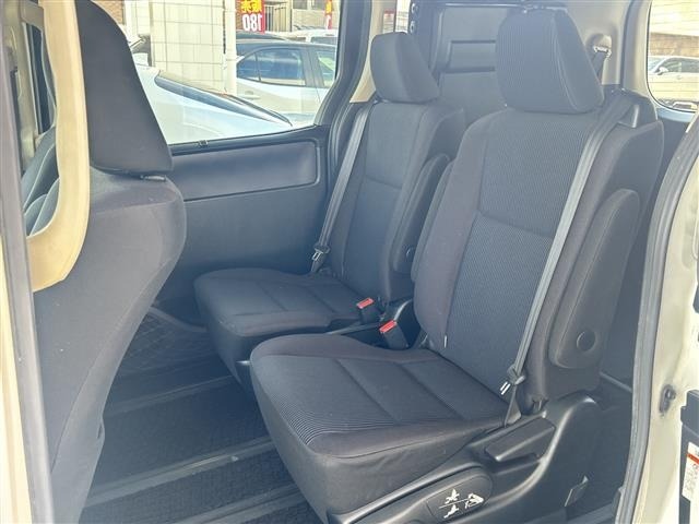 Toyota NOAH 2015 8540369-11