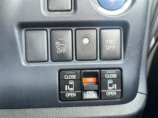 Toyota NOAH 2015 8540369-17