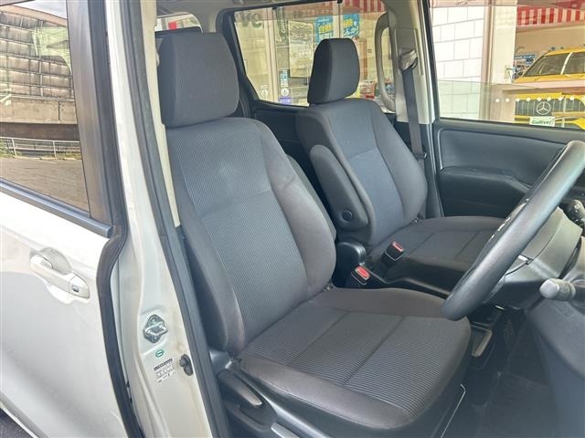 Toyota NOAH 2015 8540369-20
