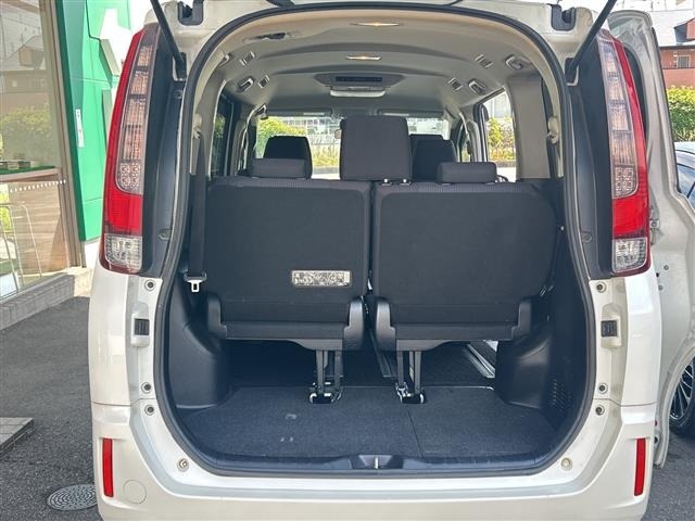 Toyota NOAH 2015 8540369-4