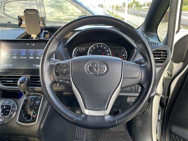 Toyota NOAH 2016 8540371-19